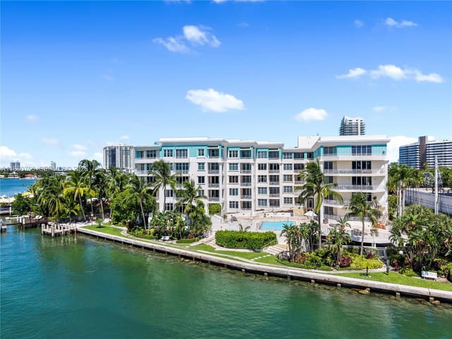 1 Century Lane 202, The Vistas, Miami Beach, FL