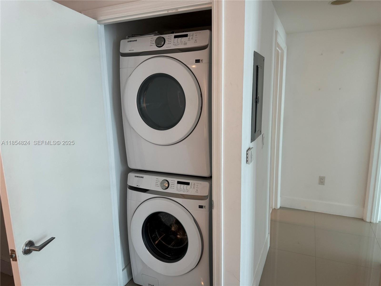 500 Brickell Avenue 1204 — photo 7