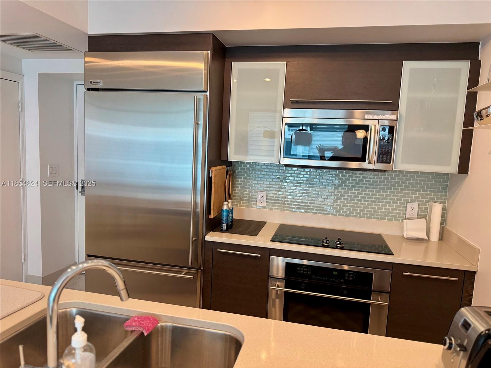 500 Brickell Avenue 1204 — photo 8