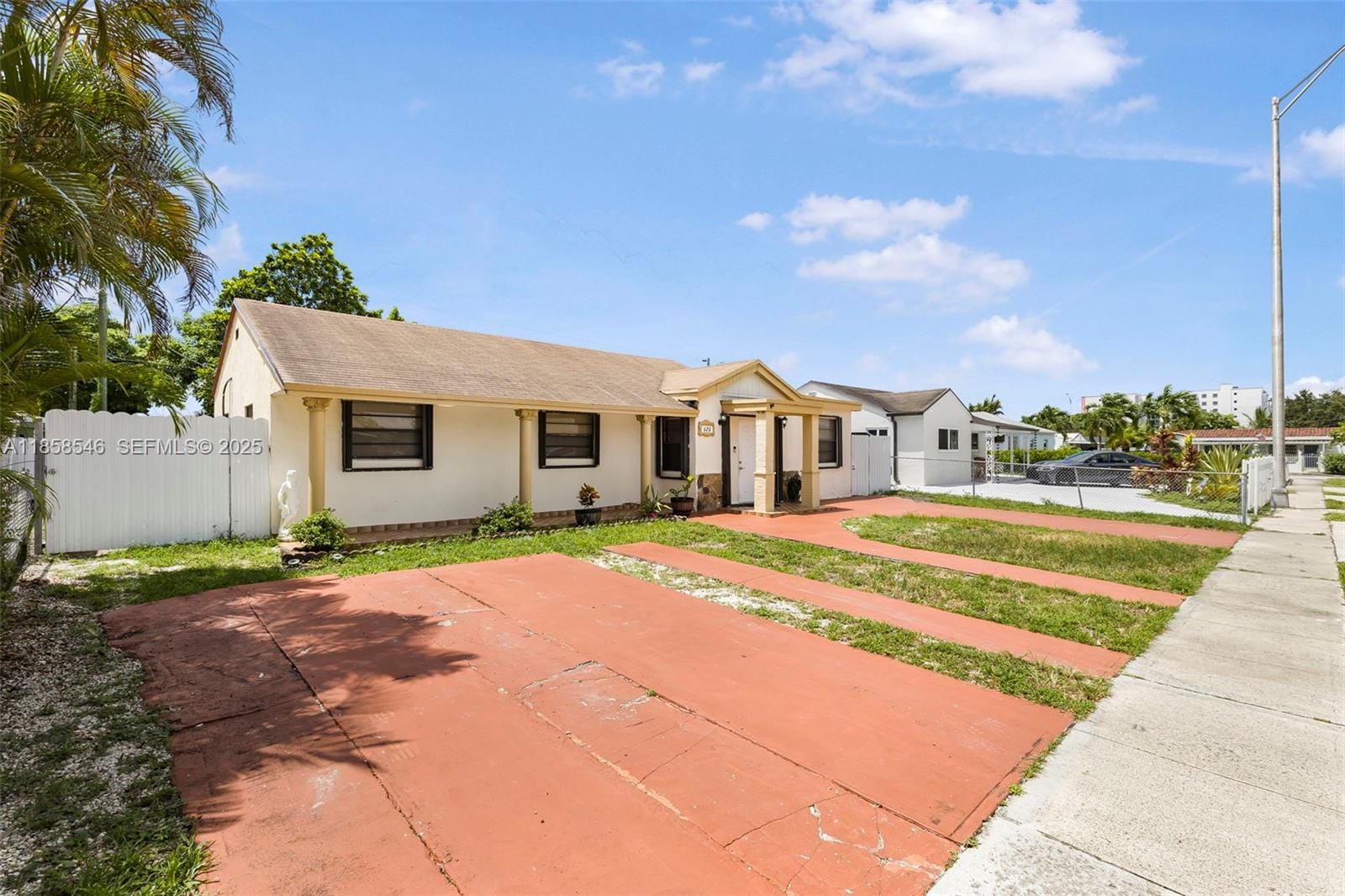 620 NE 2nd Place, Hialeah, FL 33010 photo 1