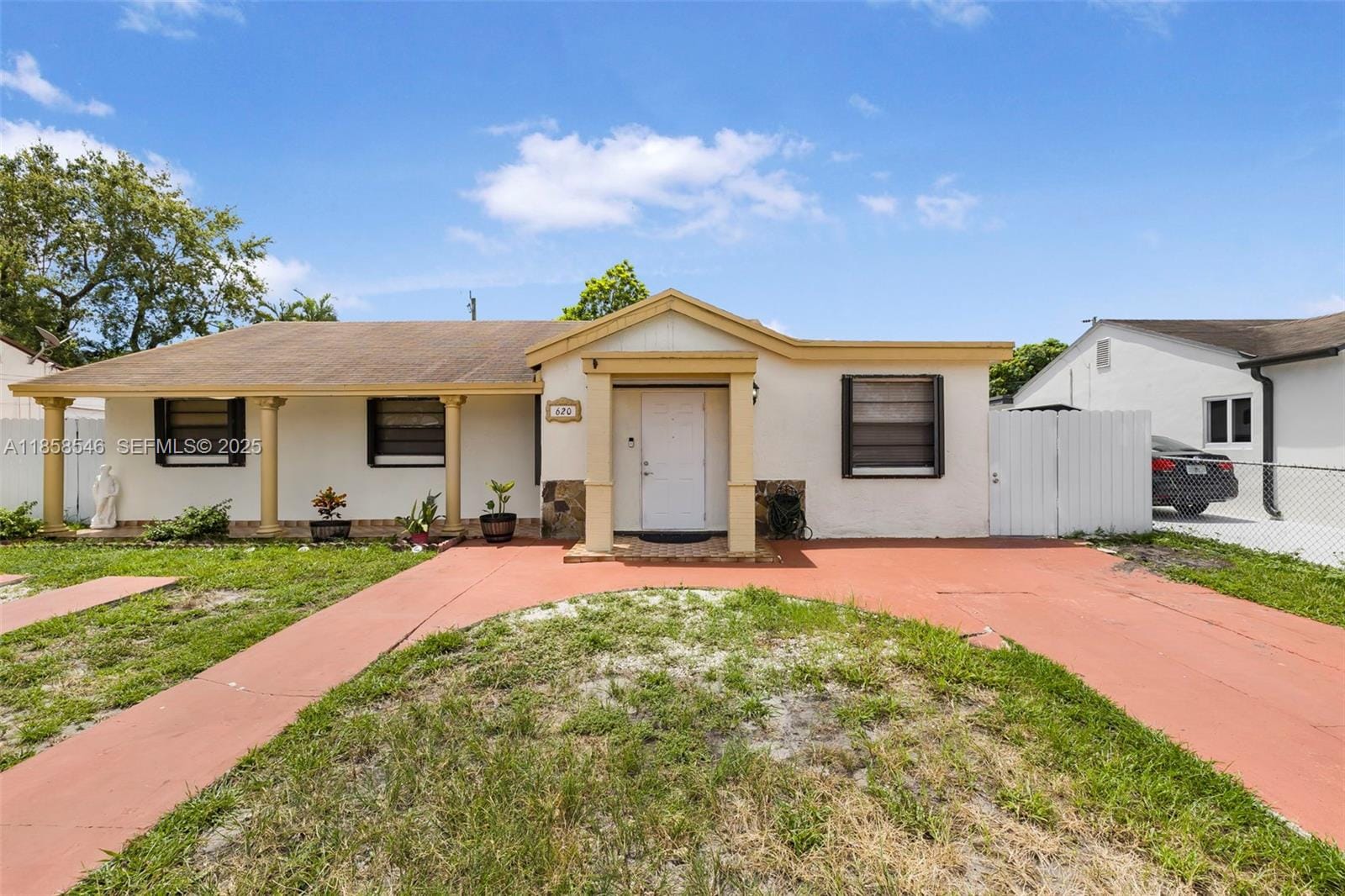 620 NE 2nd Place, Hialeah, FL 33010 photo 2