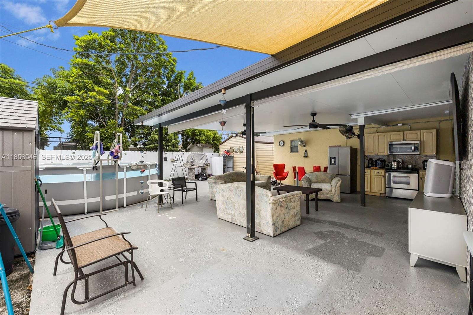 620 NE 2nd Place, Hialeah, FL 33010 photo 22