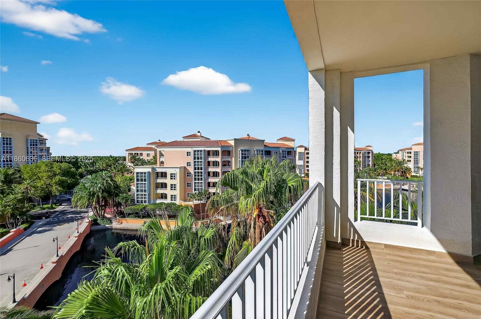 715 Crandon Boulevard PH-5, Key Biscayne, FL 33149 photo 21