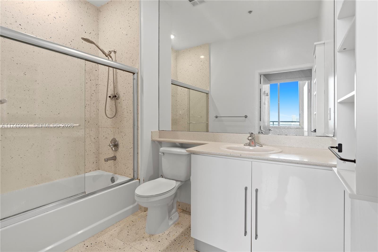 335 S Biscayne Boulevard UPH02, Miami, FL 33131 photo 29
