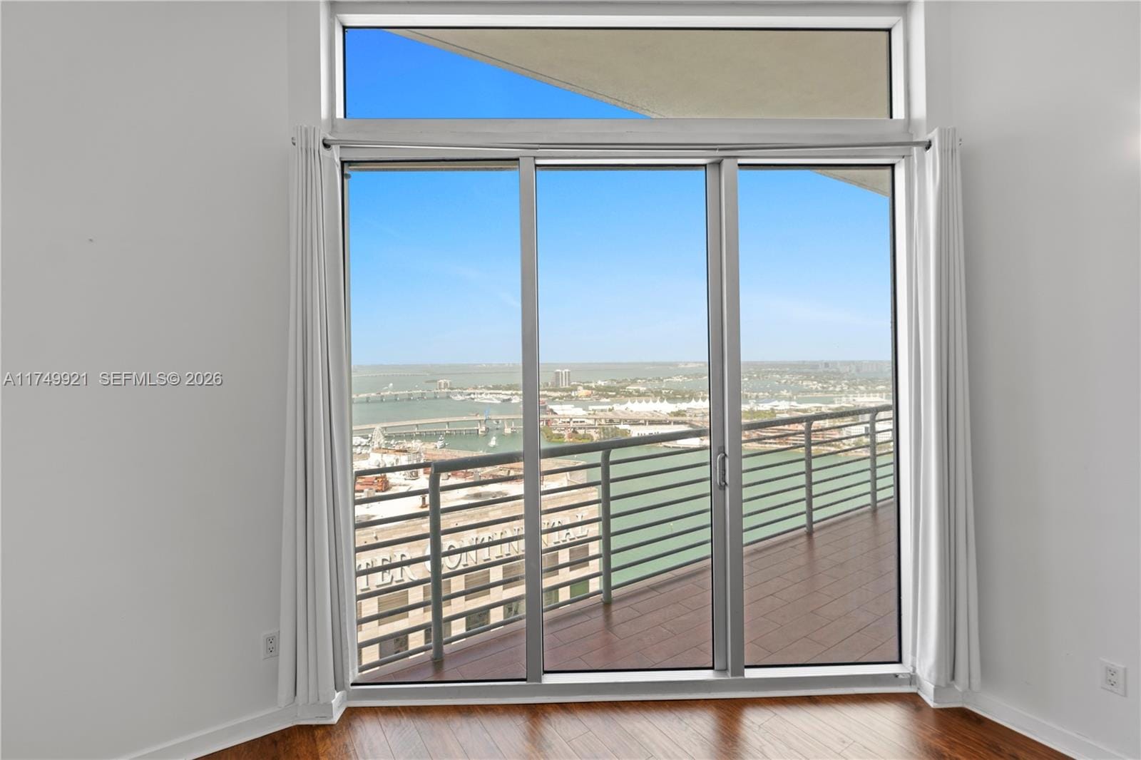 335 S Biscayne Boulevard UPH02 — photo 10