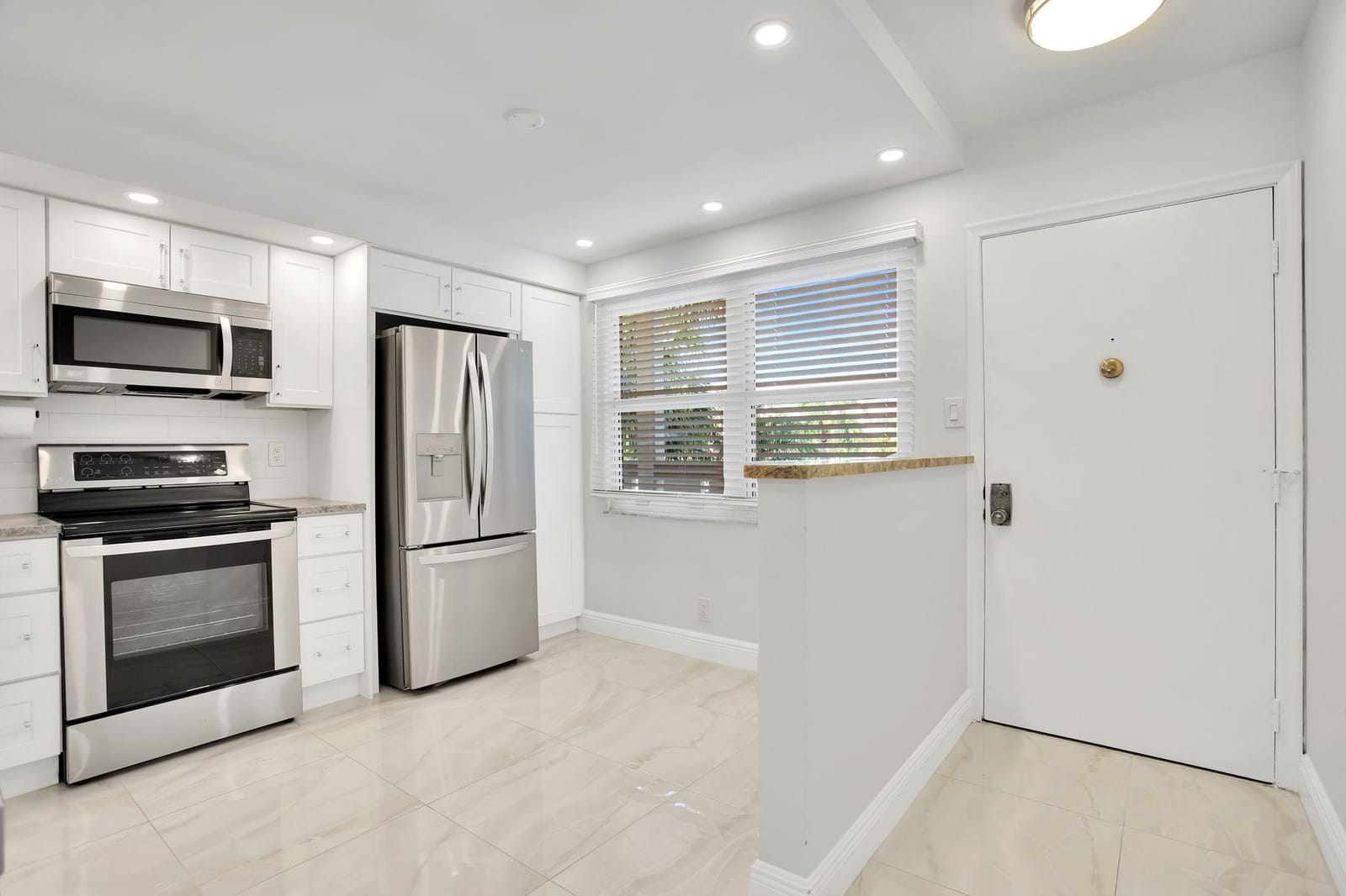 2202 Lucaya Bend H2 — photo 3