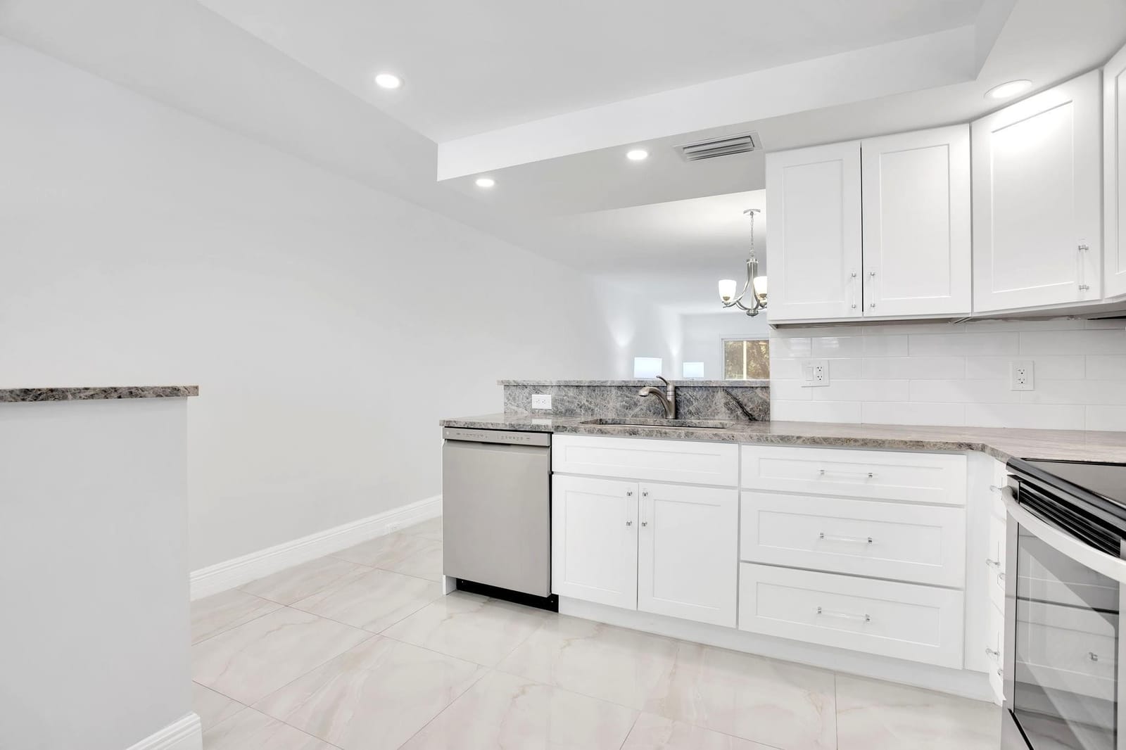 2202 Lucaya Bend H2 — photo 4