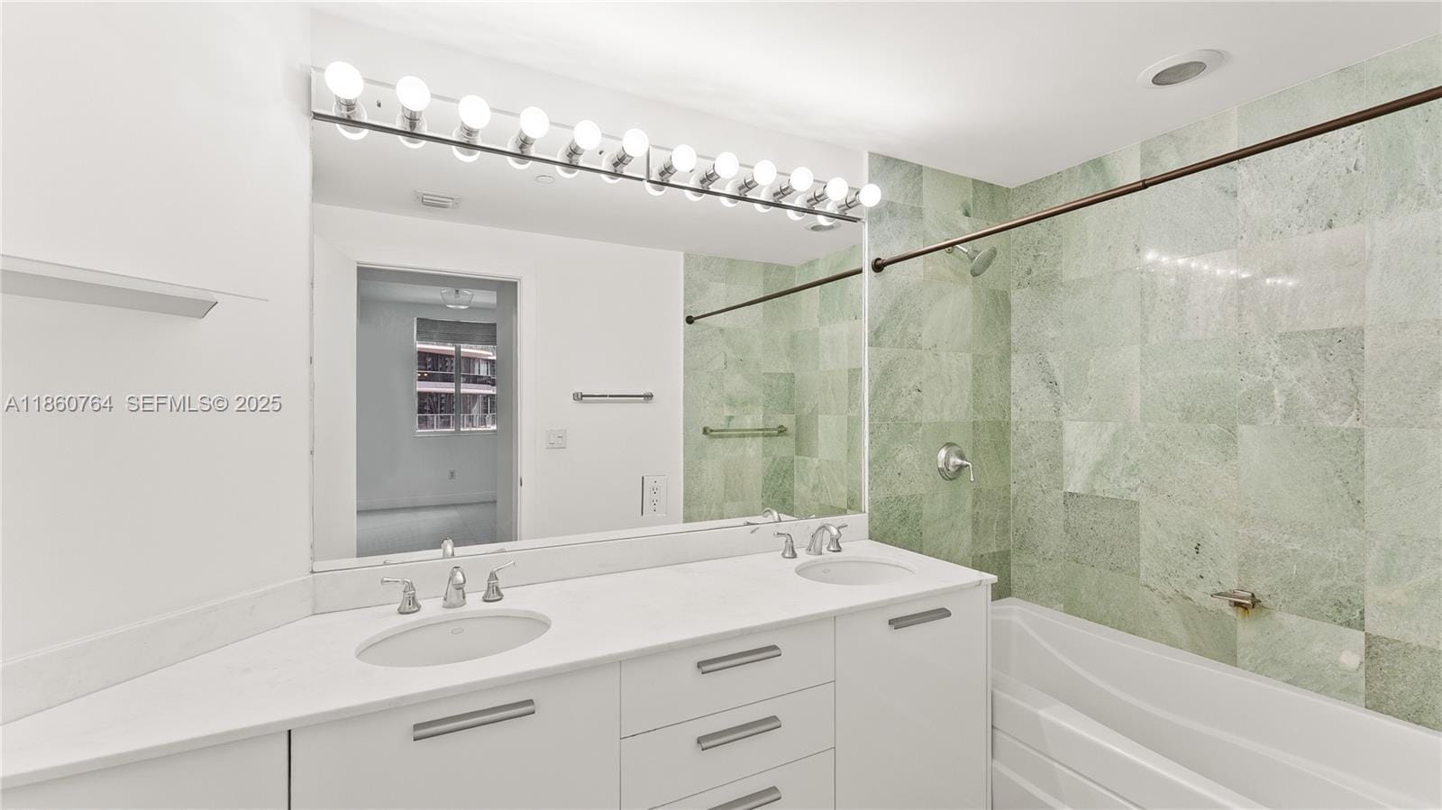 1050 Brickell Avenue 2620, Miami, FL 33131 photo 11