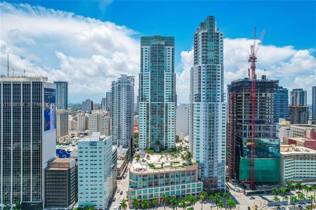 253 NE 2nd Street 213, Miami, FL 33132