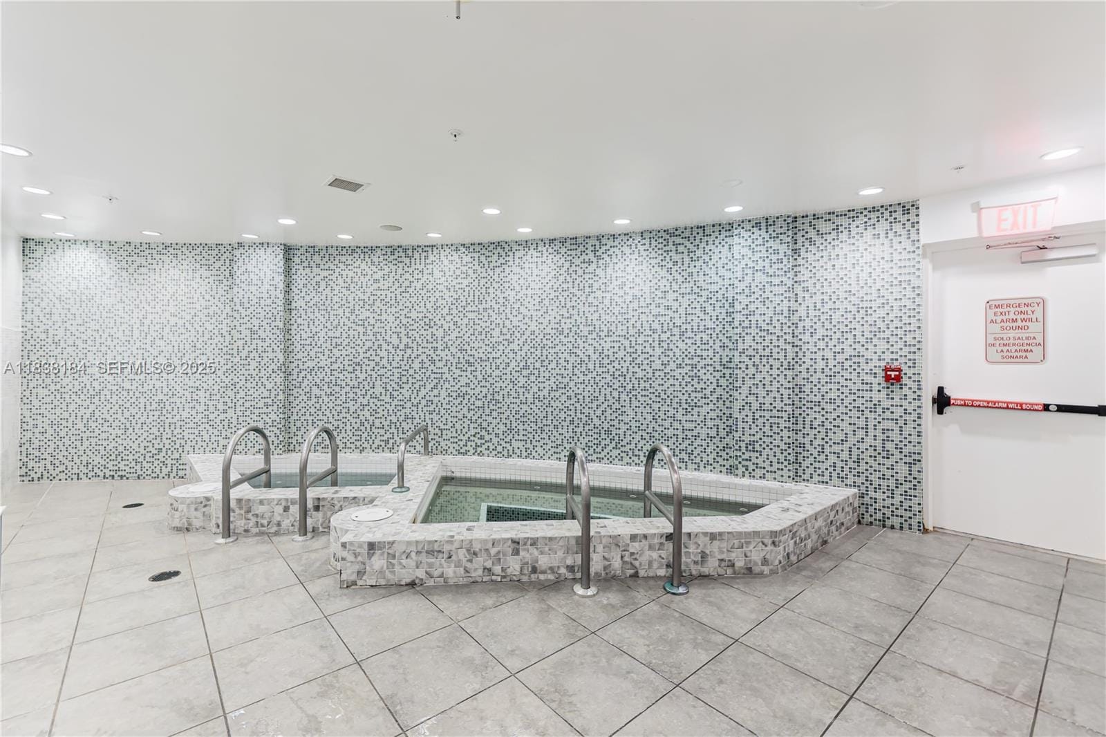 253 NE 2nd Street 213, Miami, FL 33132 photo 25
