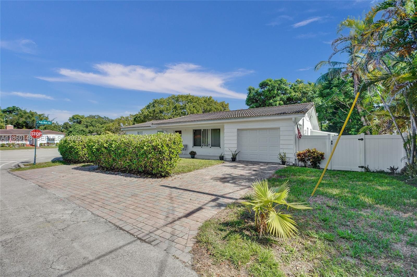 10 NW 100th Street — photo 3