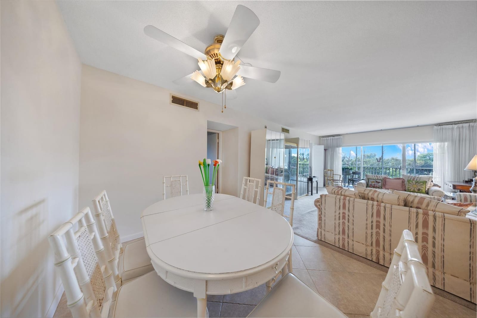 3000 N Palm Aire Drive 302 — photo 4