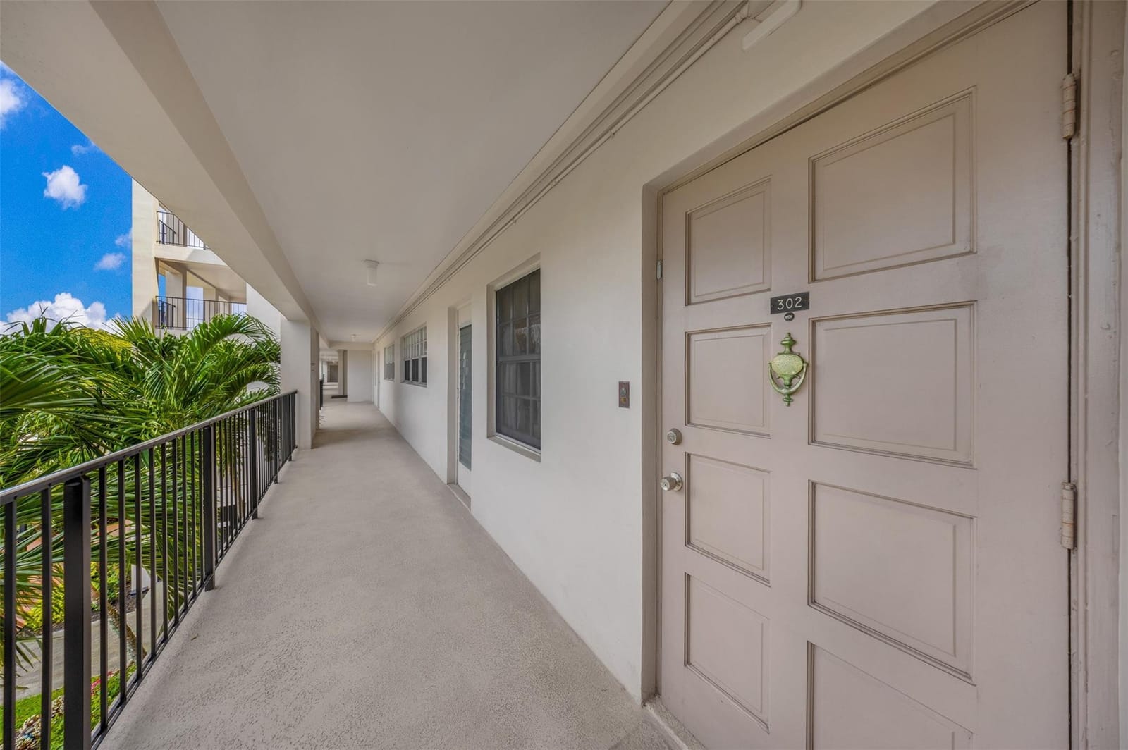 3000 N Palm Aire Drive 302 — photo 7