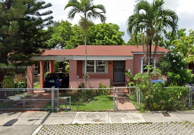 1385 NW 28th Street, sold in West End Park Amd Pl, Miami, FL