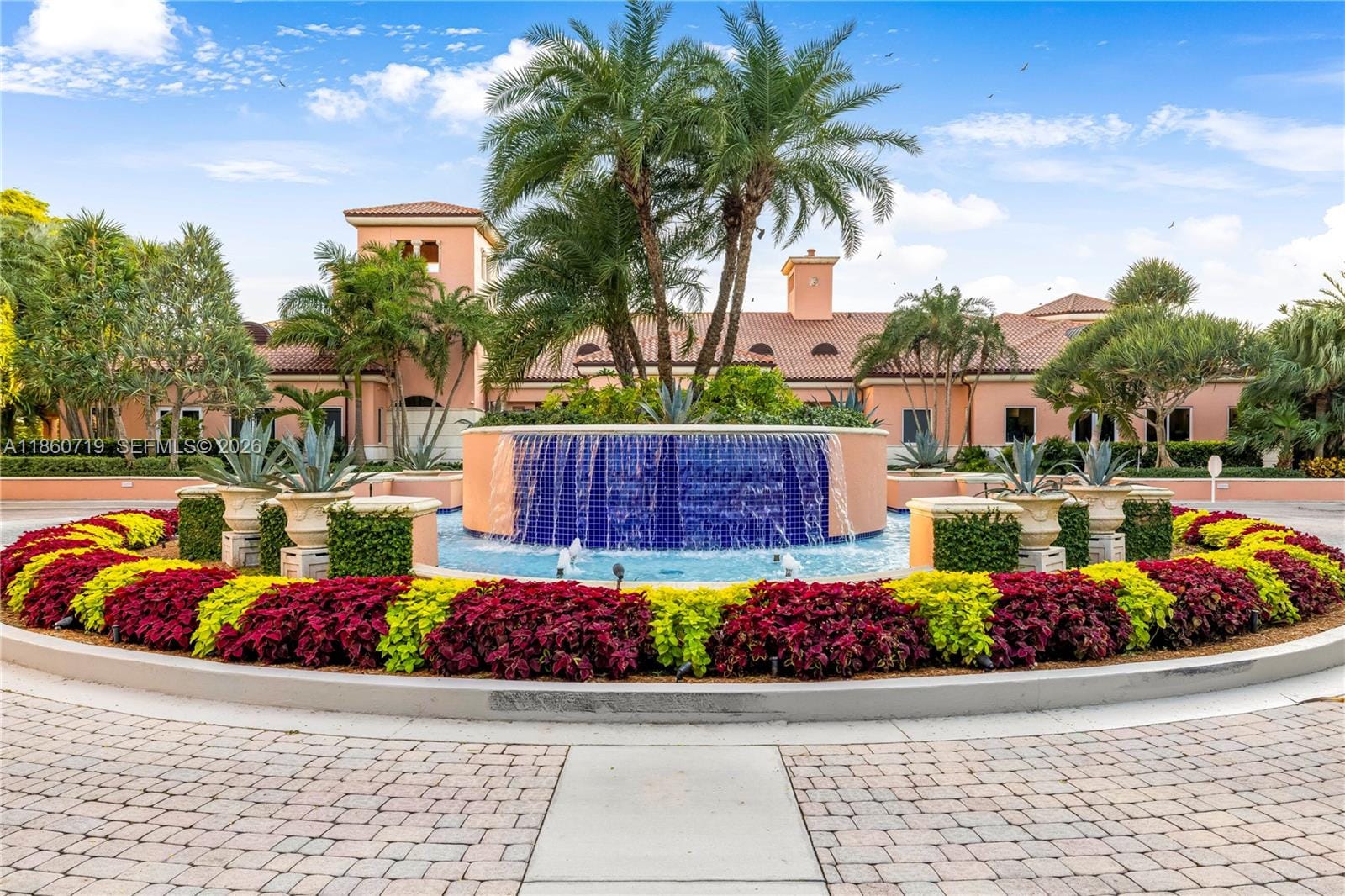 60 Edgewater Drive 7H, Coral Gables, FL 33133
