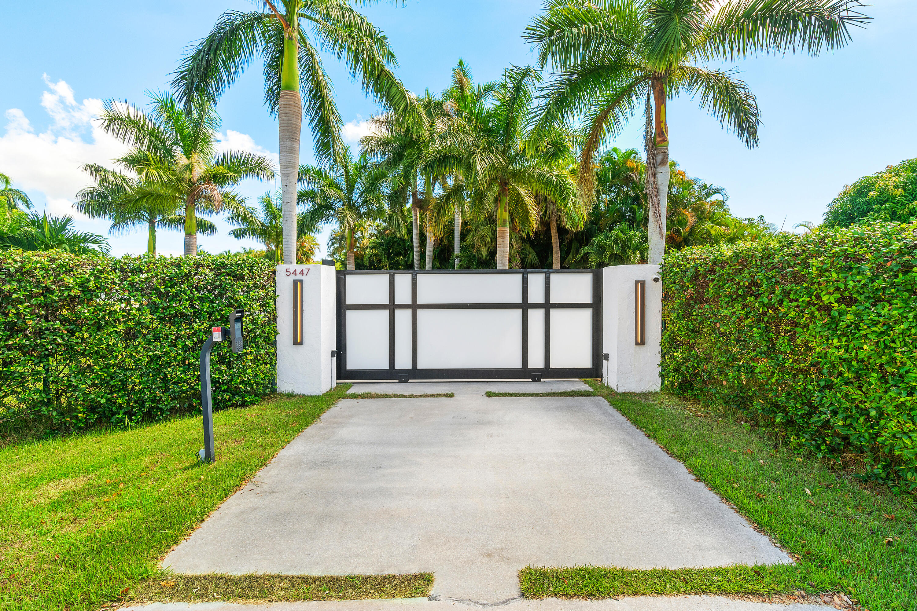 5447 Center Street, Jupiter, FL 33458, Jupiter