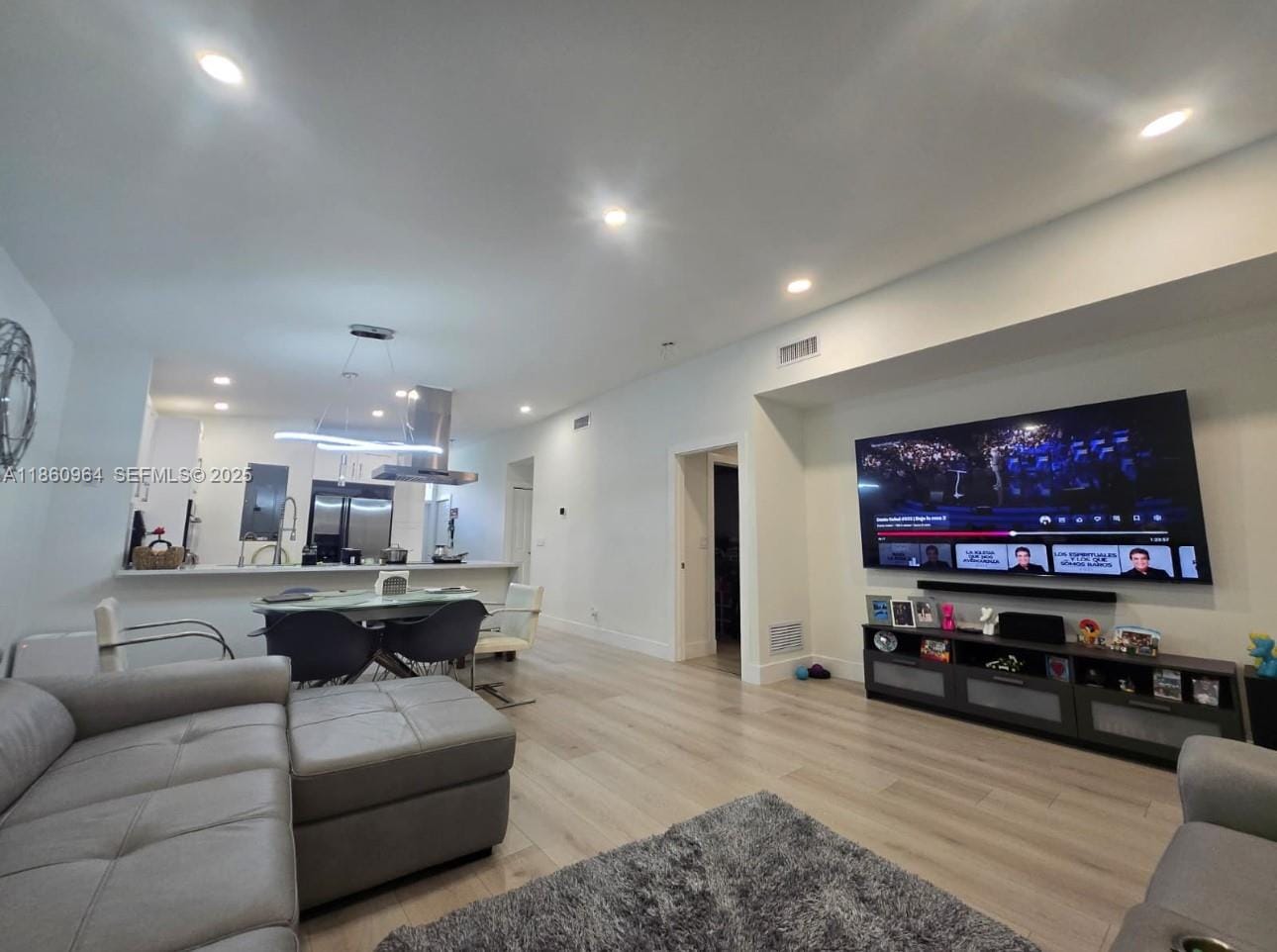 15737 Woodgate Court B — photo 2