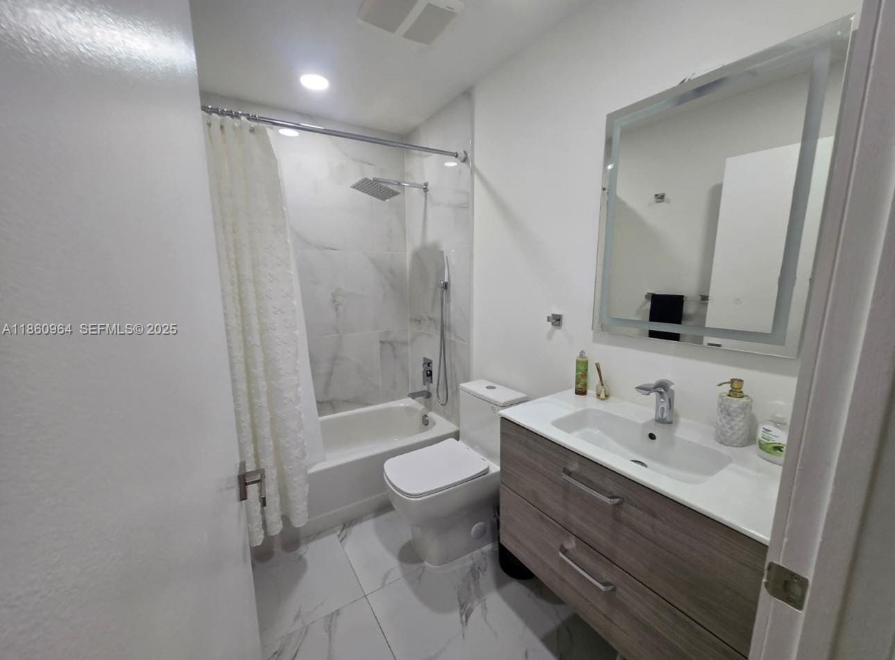 15737 Woodgate Court B — photo 7