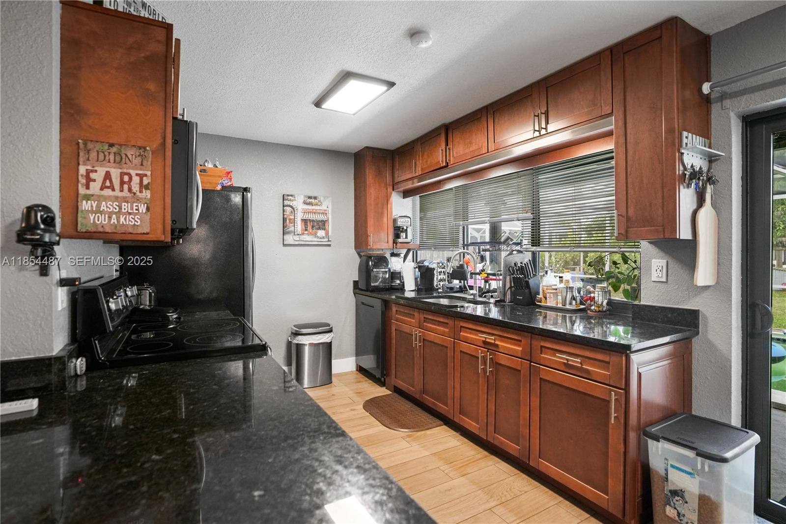 4301 NW 45th Avenue, Lauderdale Lakes, FL 33319 photo 12