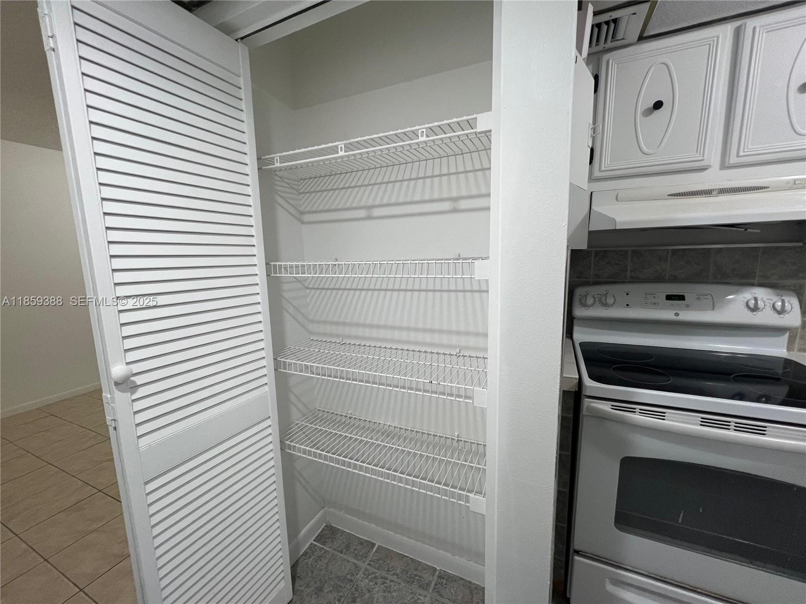 3101 Oakland Shores Drive H104, Oakland Park, FL 33309 photo 6