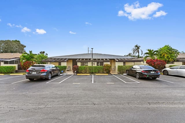 13735 Via Aurora A, sold in Palm Greens, Delray Beach, FL
