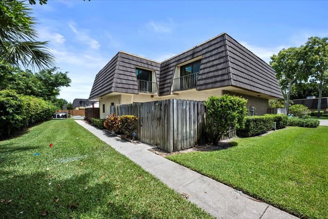 4673 Cherry Road, West Palm Beach, FL 33417