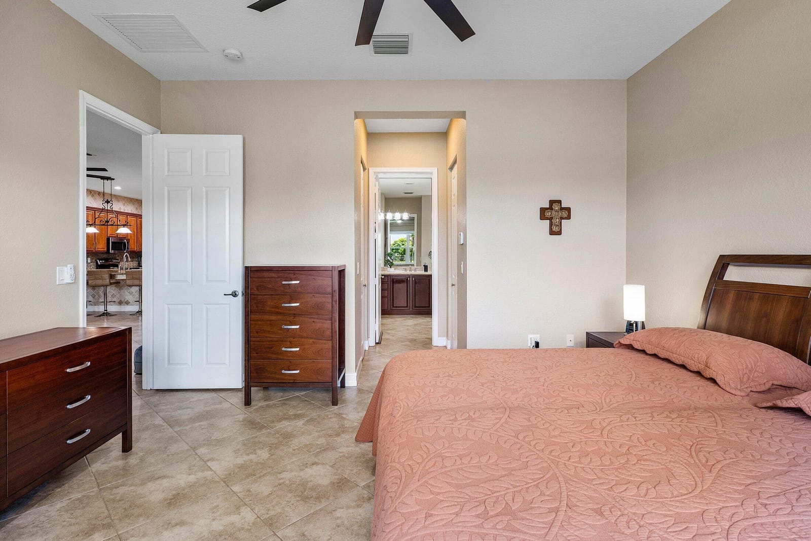8388 Calabria Lakes Drive — photo 12