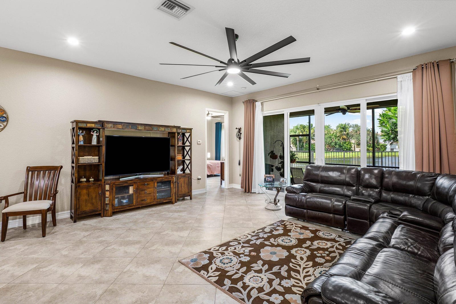 8388 Calabria Lakes Drive, Boynton Beach, FL 33473 photo 22