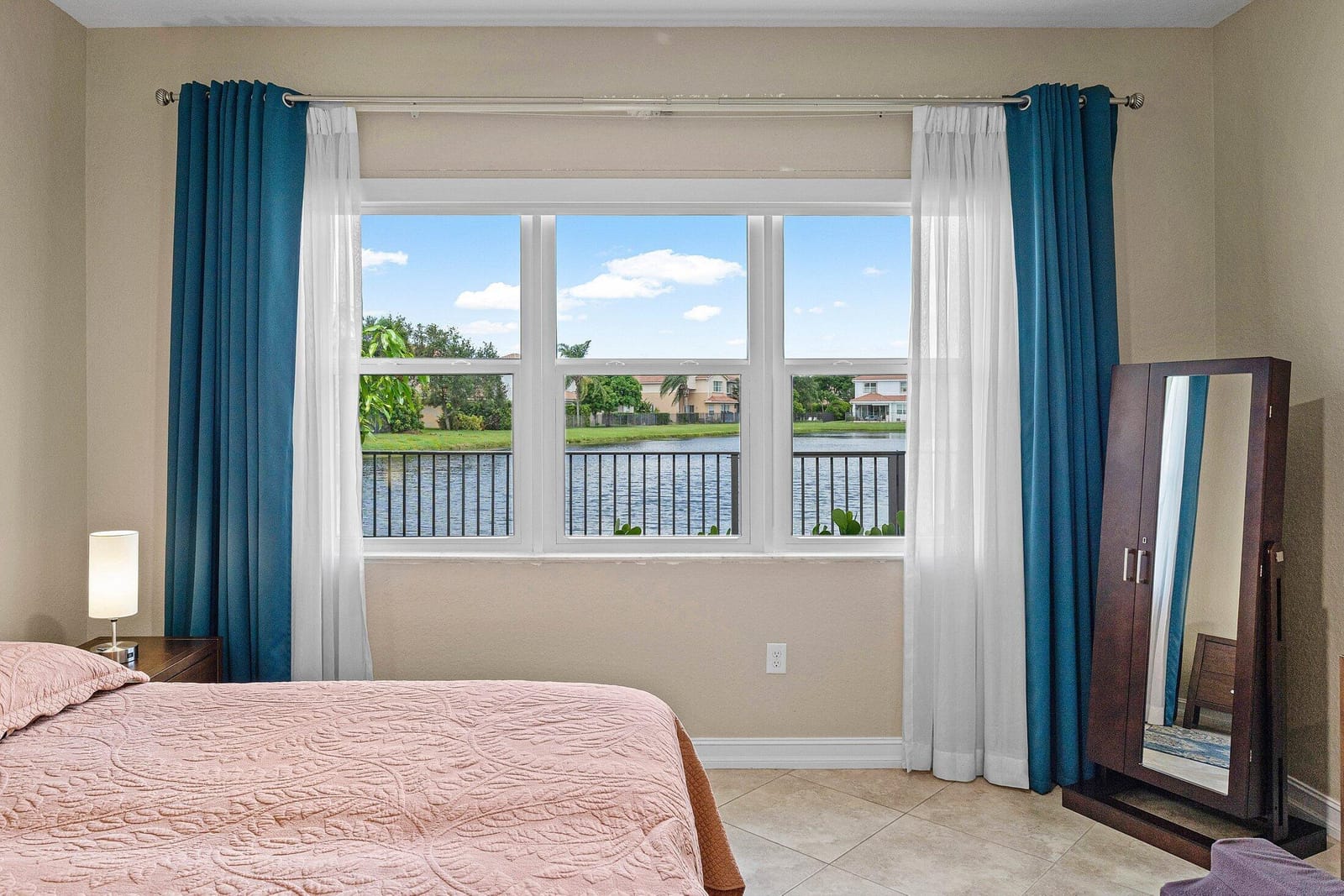 8388 Calabria Lakes Drive — photo 10