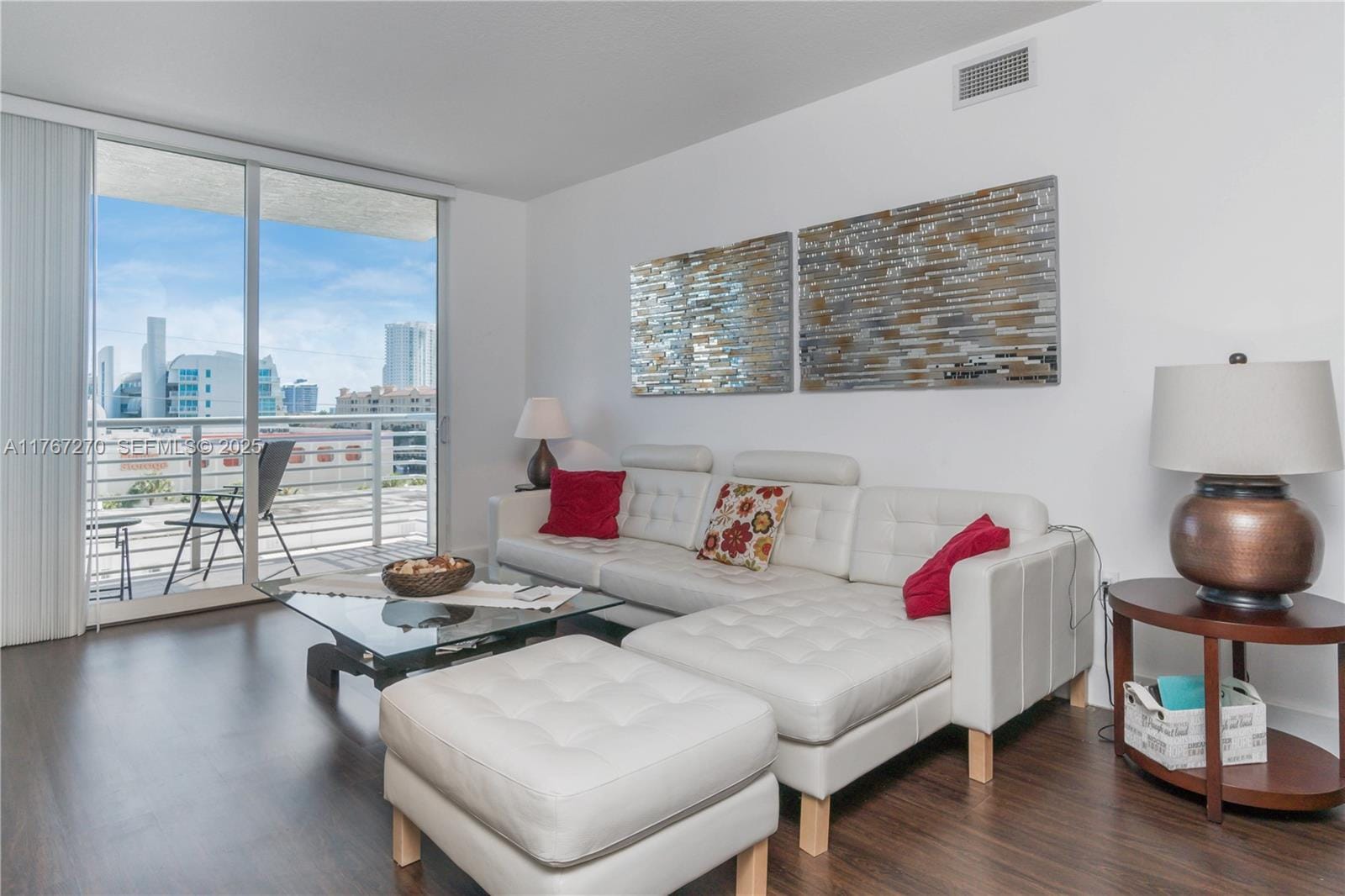 18800 NE 29th Avenue 613, Aventura, FL 33180 photo 2