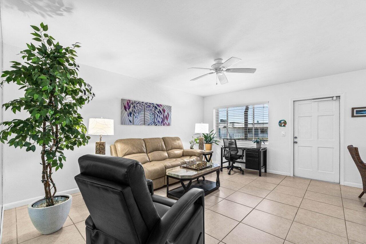 3240 Lake Osborne Drive 205, Lake Worth Beach, FL 33461 photo 3