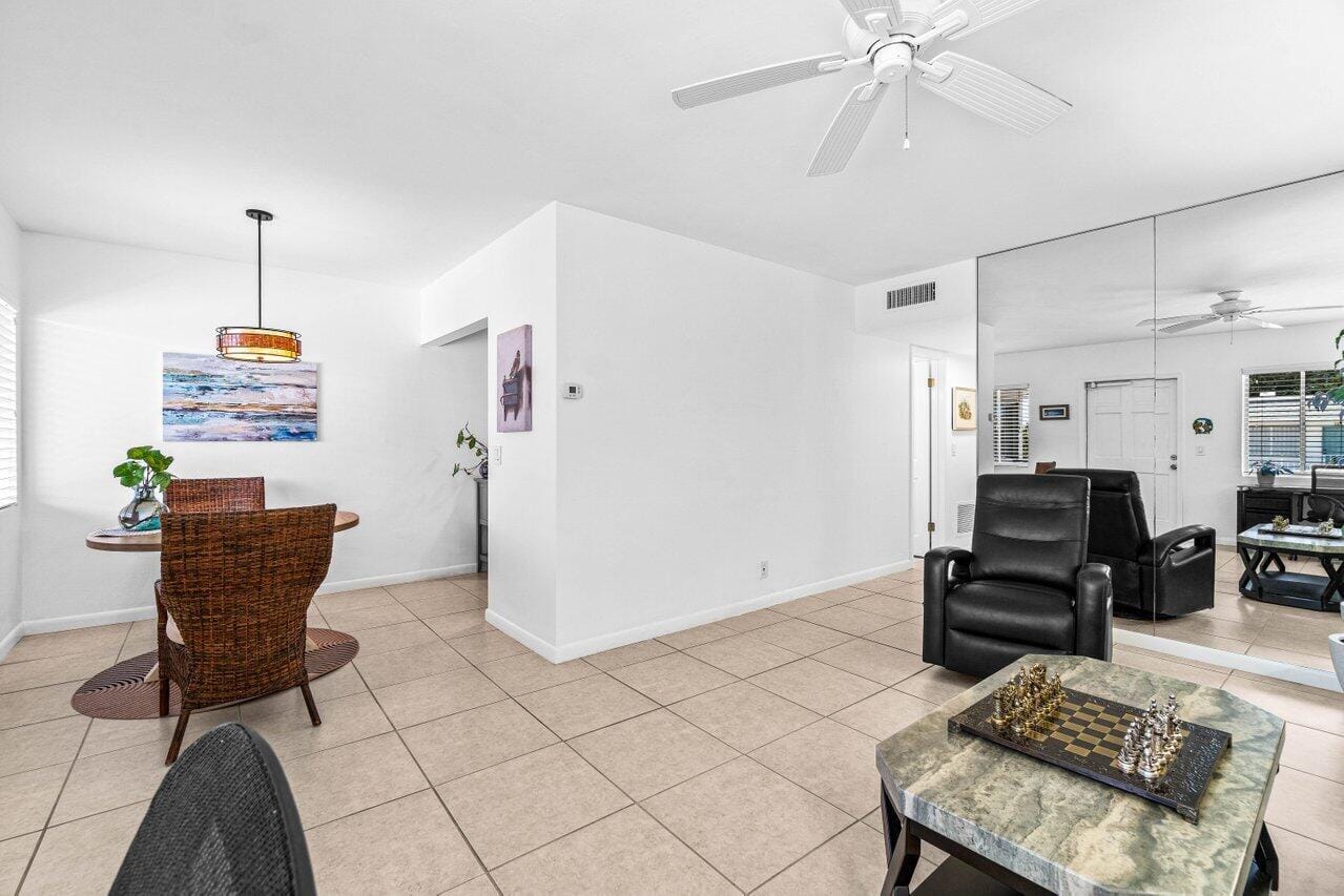 3240 Lake Osborne Drive 205, Lake Worth Beach, FL 33461 photo 4