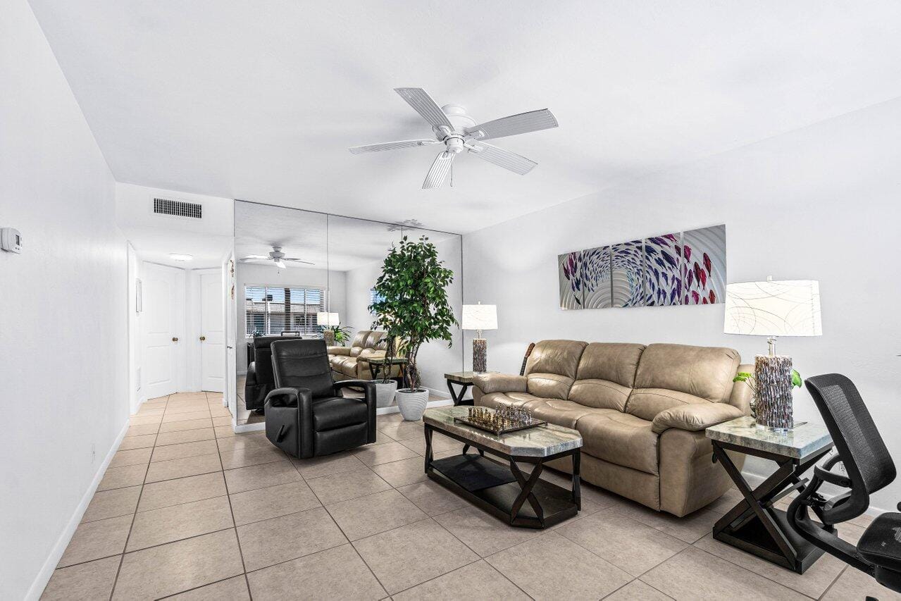 3240 Lake Osborne Drive 205, Lake Worth Beach, FL 33461