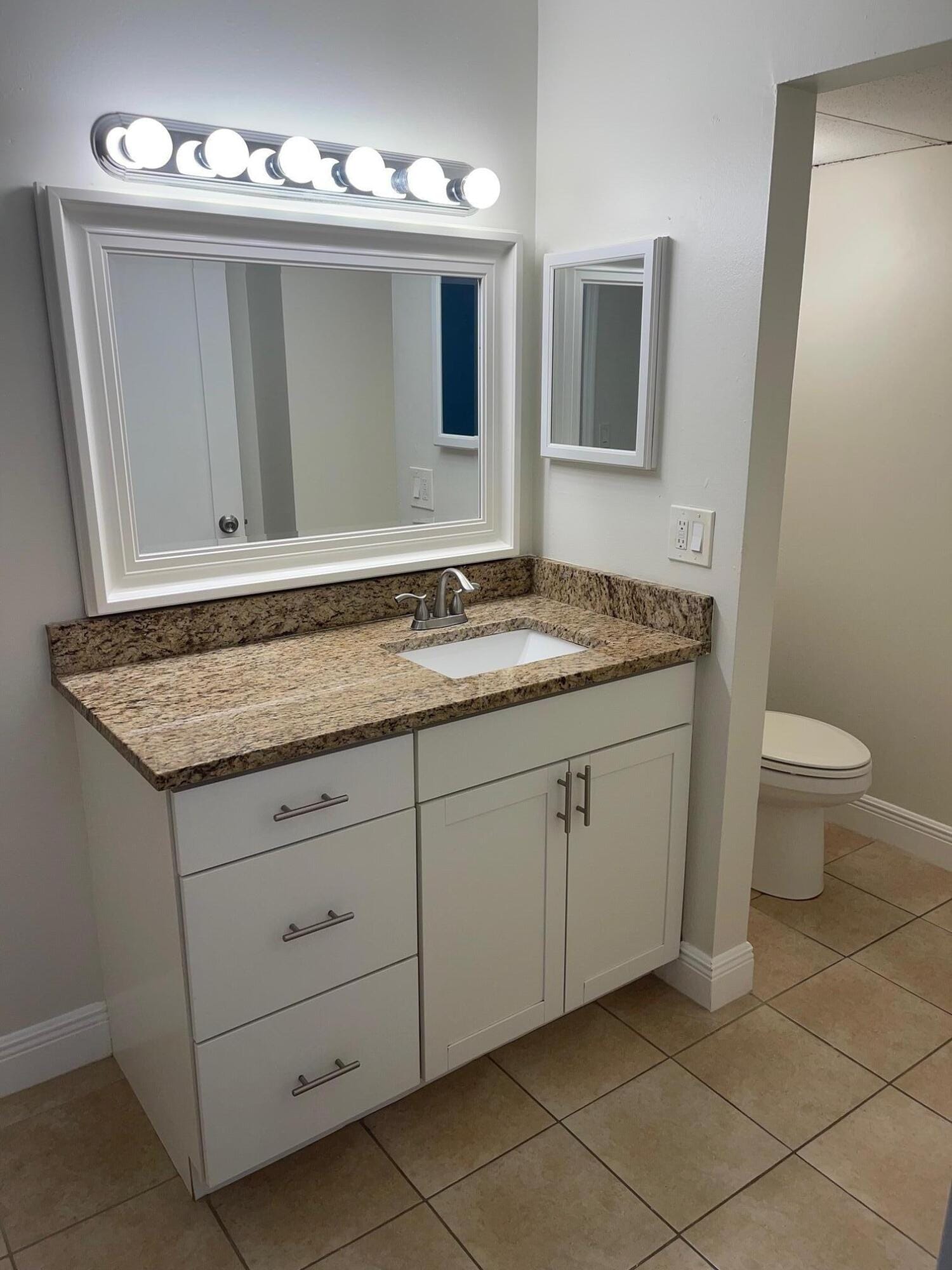 639 Executive Center Drive O-204 — photo 12
