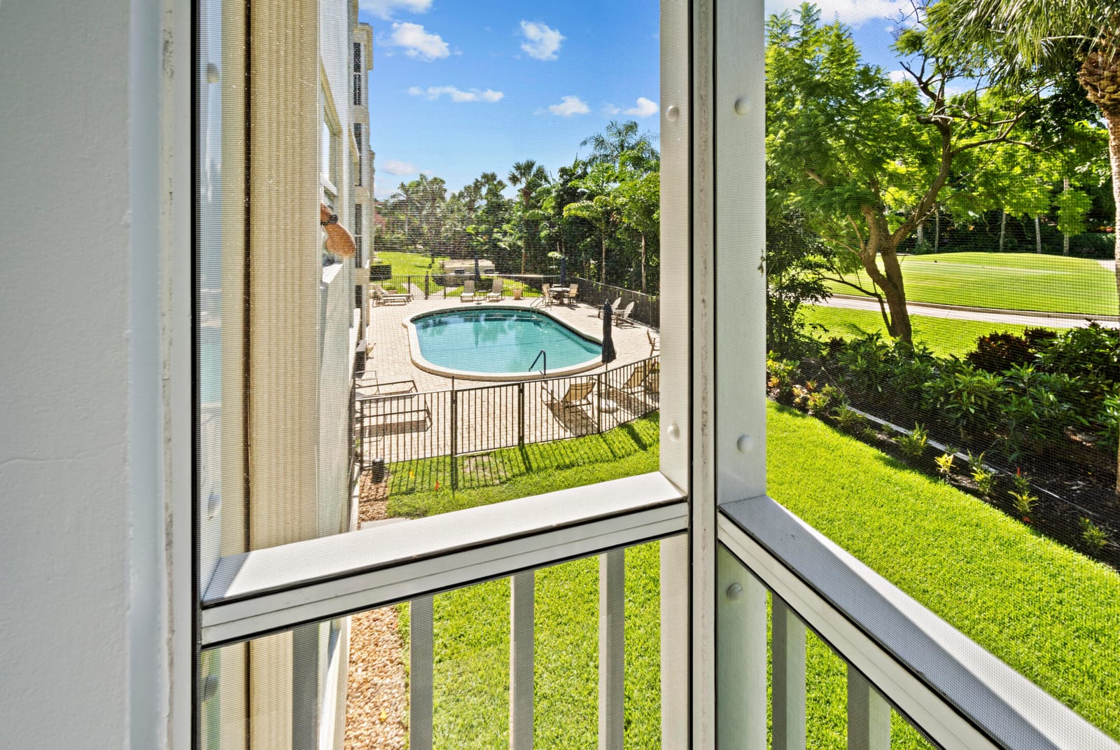 200 E Royal Palm Road 2110 — photo 7