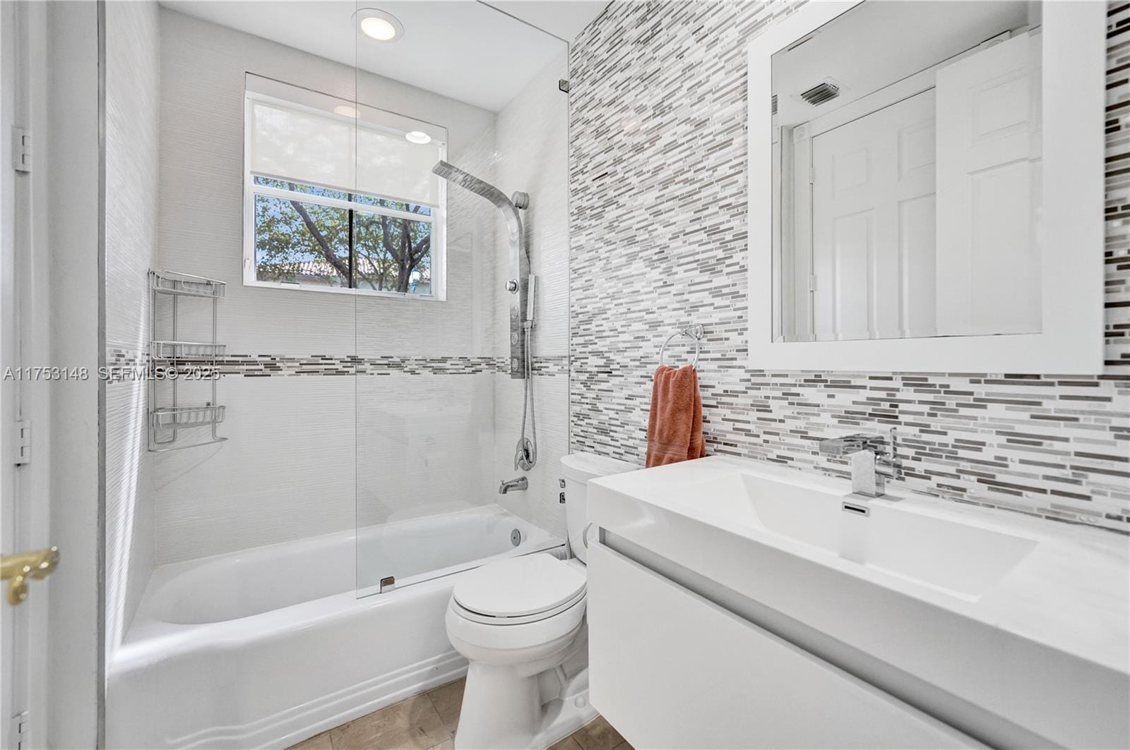 1468 Mariner Way, Hollywood, FL 33019 photo 8
