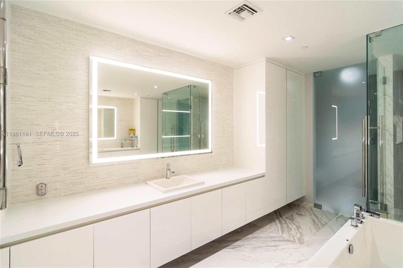 701 N Fort Lauderdale Beach Boulevard 501, Fort Lauderdale, FL 33304 photo 22