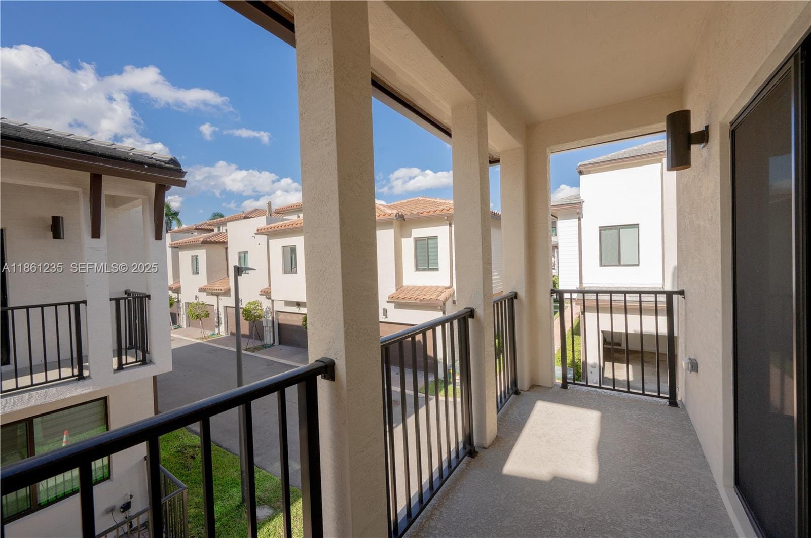 4542 NW 83rd Passage, Doral, FL 33166 photo 6
