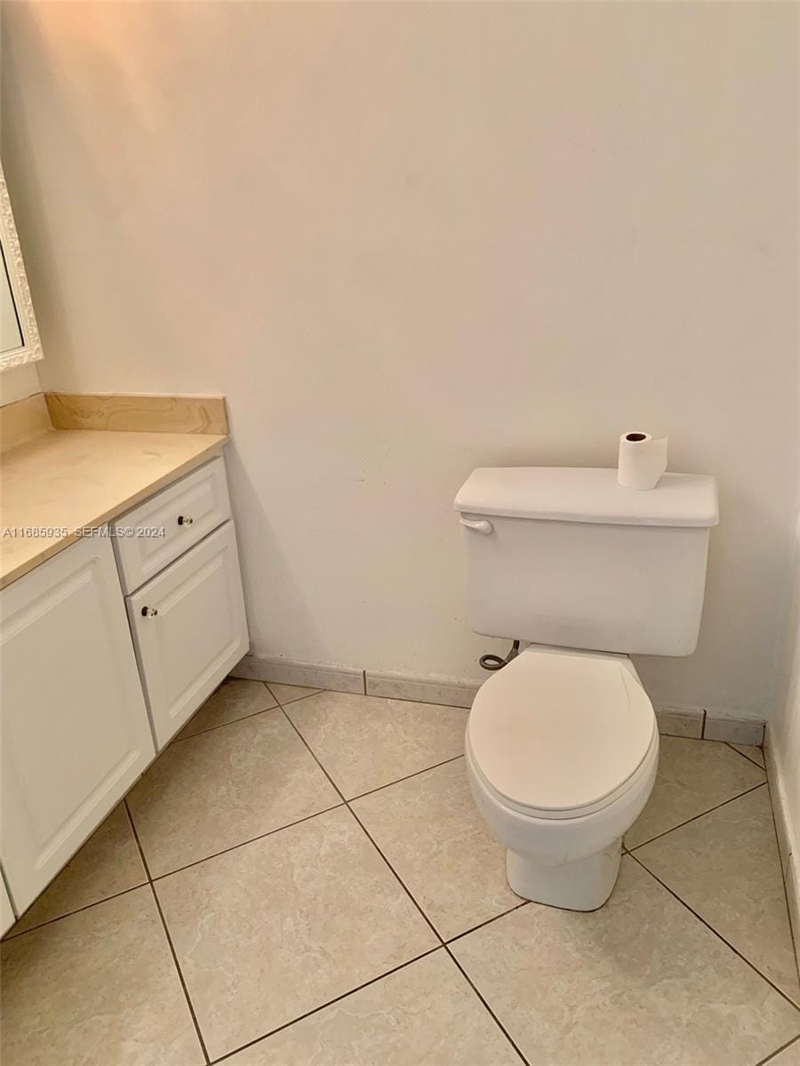 600 Three Islands Boulevard 1817, Hallandale Beach, FL 33009 photo 14