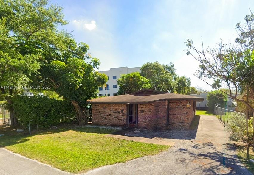 9443 Old Dixie Highway, Miami, FL 33156