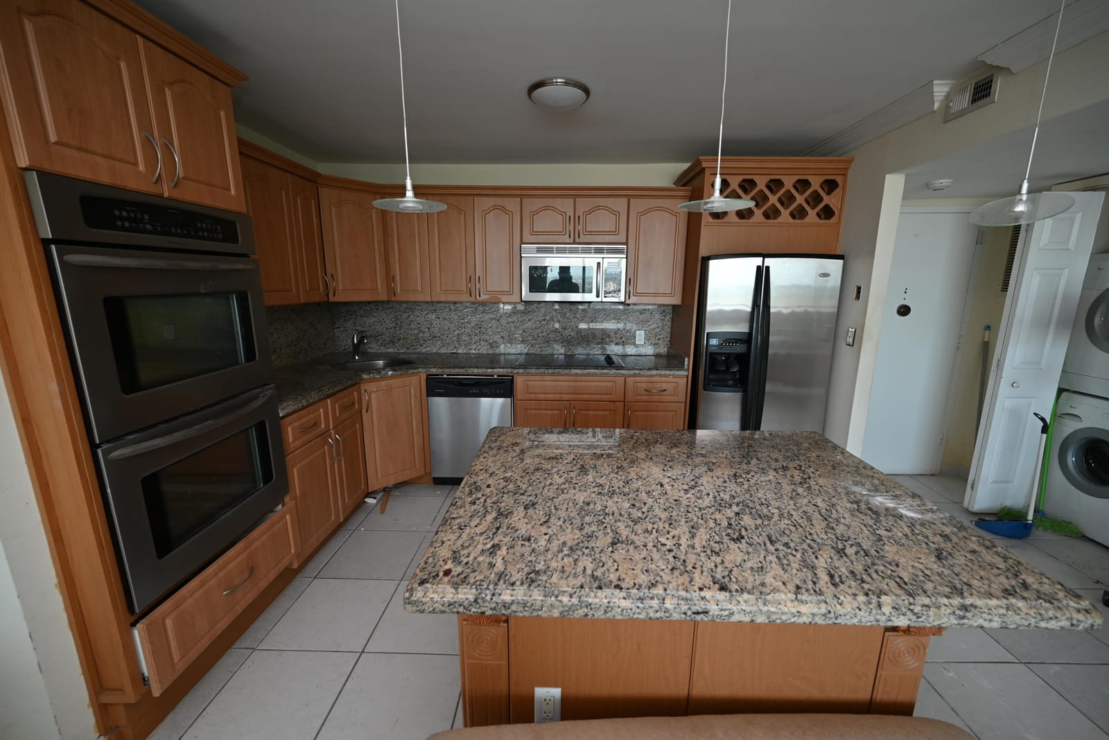 7135 Collins Avenue 1603, Miami Beach, FL 33141 photo 12