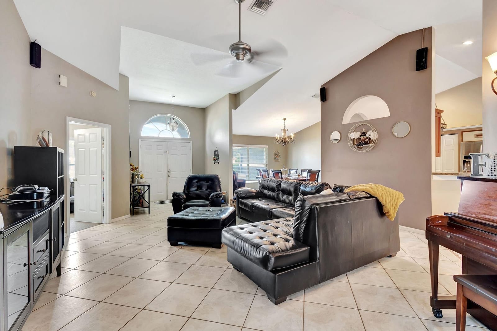 14100 Tecoma Drive — photo 12