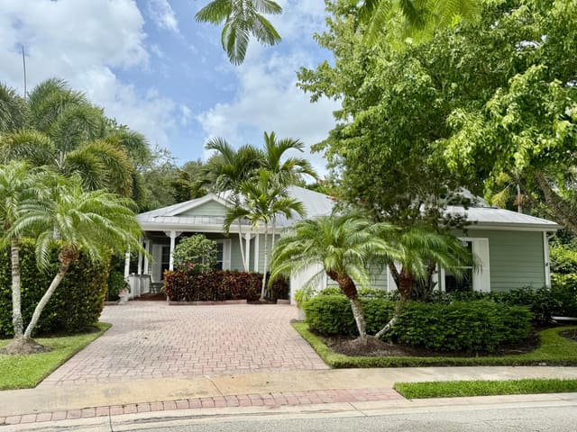 404 NE Ginger Lily Place, sold in River Place On The St Lucie No 5, Port St Lucie, FL