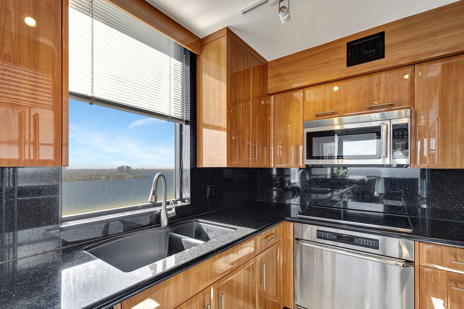 5380 N Ocean Drive 20 B, Singer Island, FL 33404 photo 18
