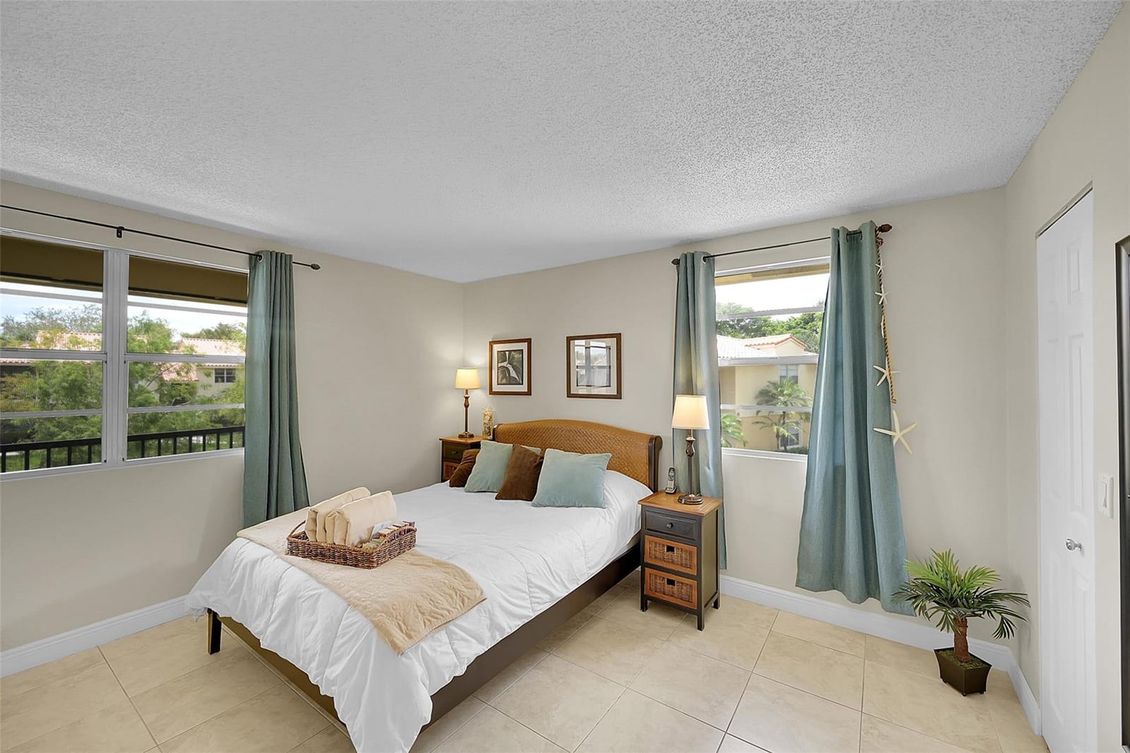 1249 SW 46th Avenue 1416 — photo 7