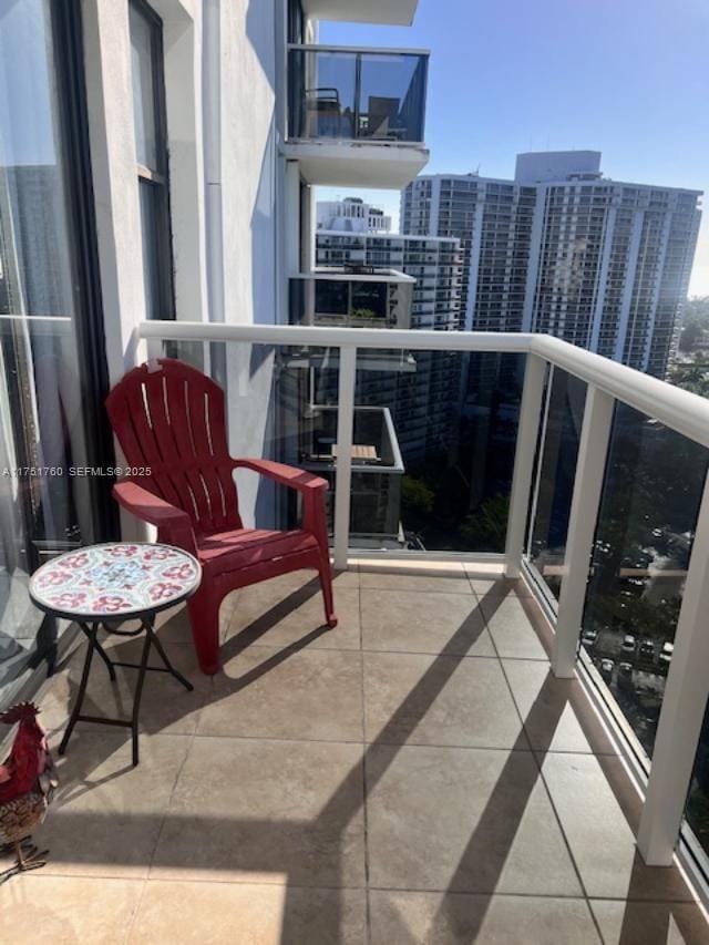 3675 N Country Club Drive 2205, Aventura, FL 33180 photo 4
