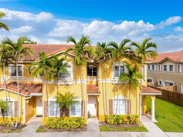 8242 NW 107th Court 7-12, sold in Leeward At Islands At Dor, Doral, FL