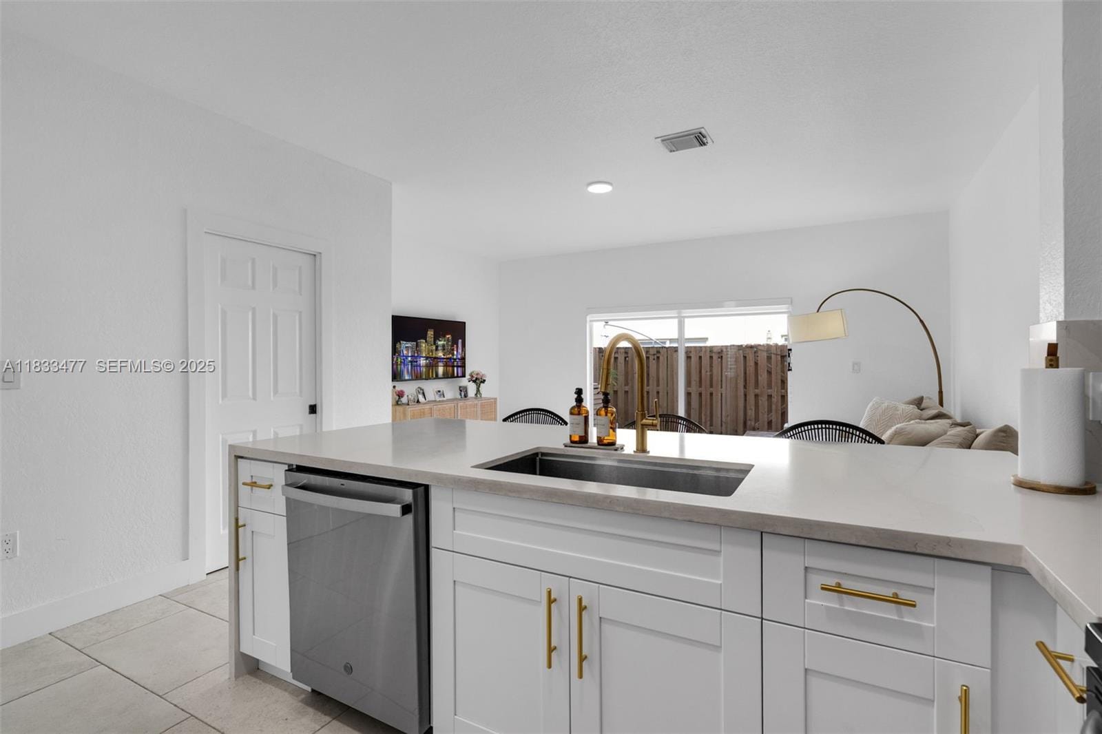 8242 NW 107th Court 7-12, Doral, FL 33178 photo 5