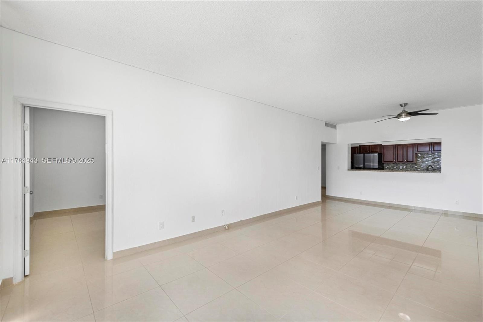 19380 Collins Avenue PH-6 — photo 12