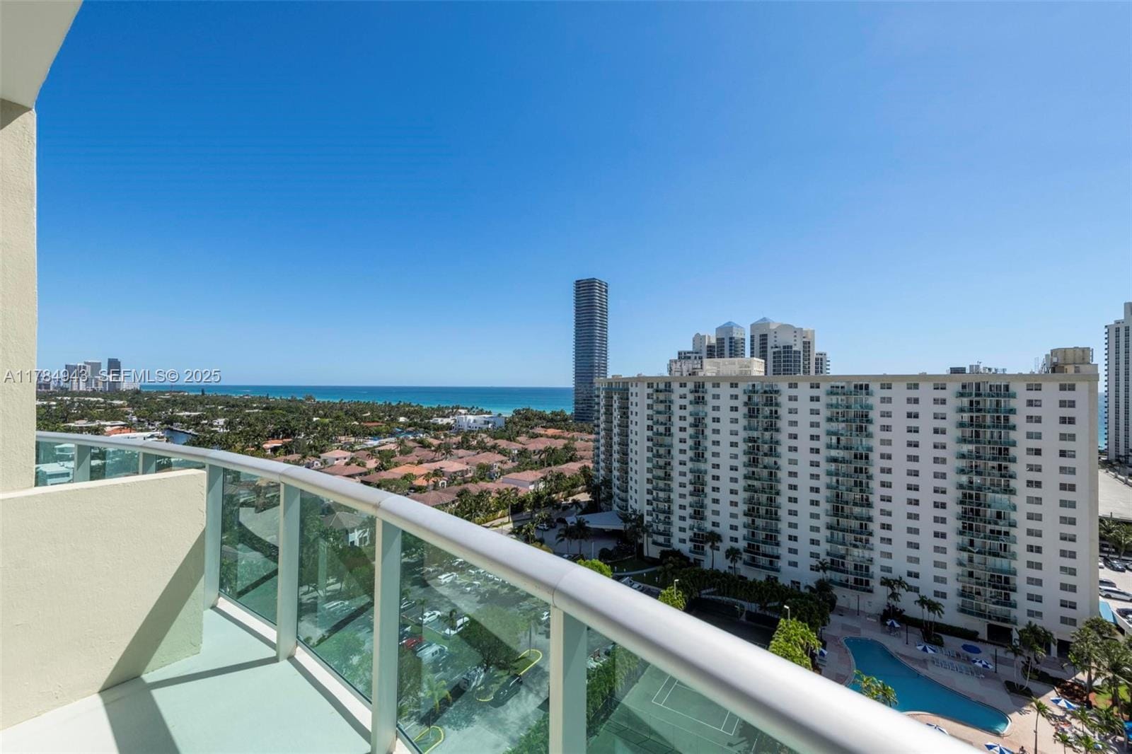 19380 Collins Avenue PH-6 — photo 3